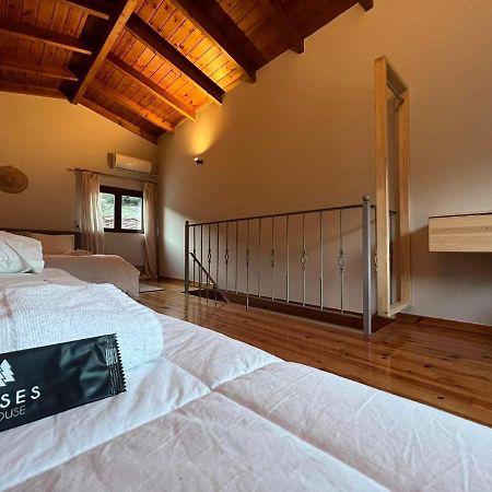 Guesthouse Mousesカラブリタ エクステリア 写真