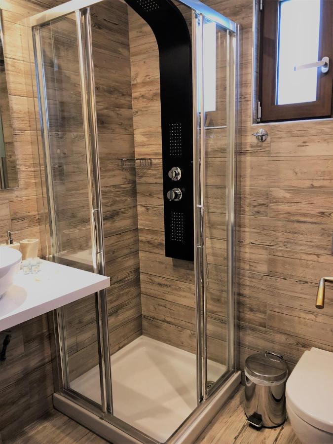 Guesthouse Mousesカラブリタ エクステリア 写真